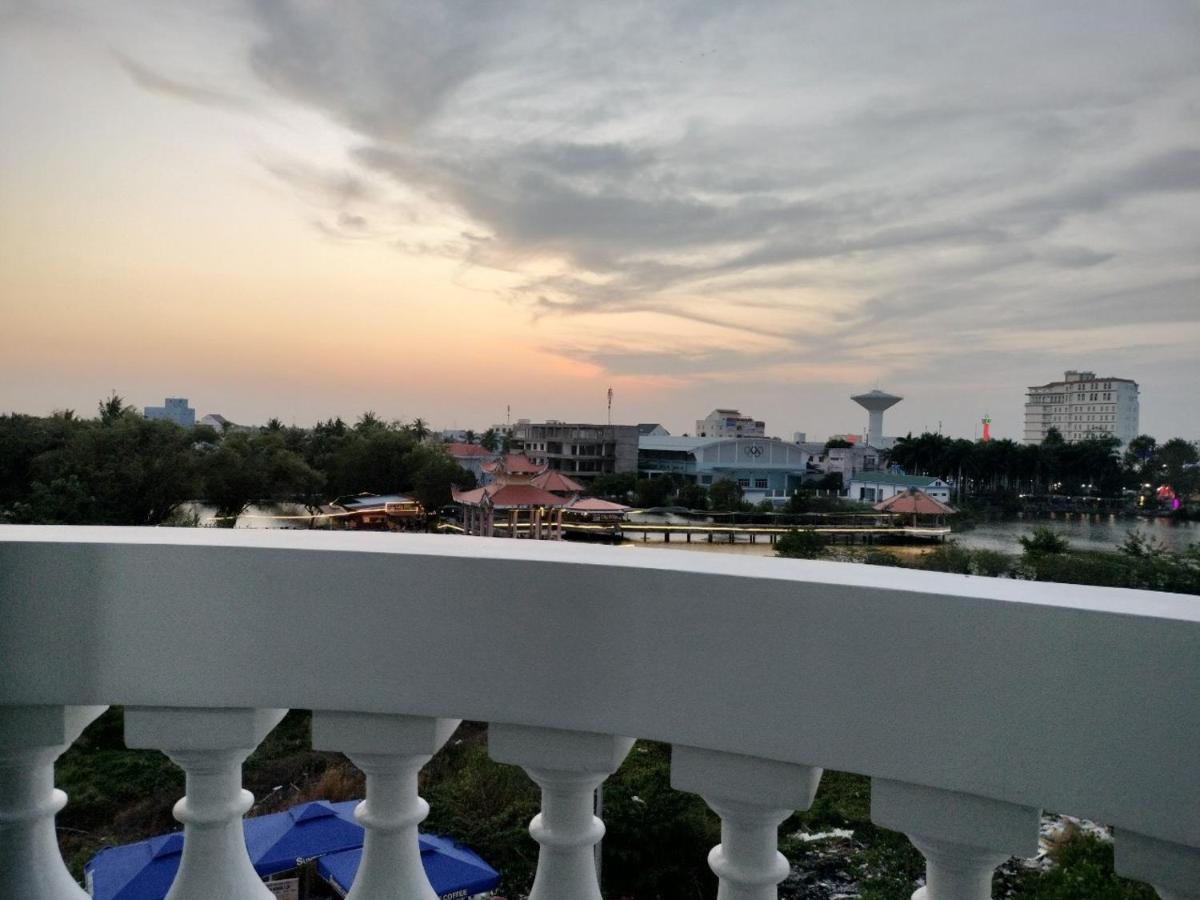 Sunrise Hotel Bac Lieu ภายนอก รูปภาพ