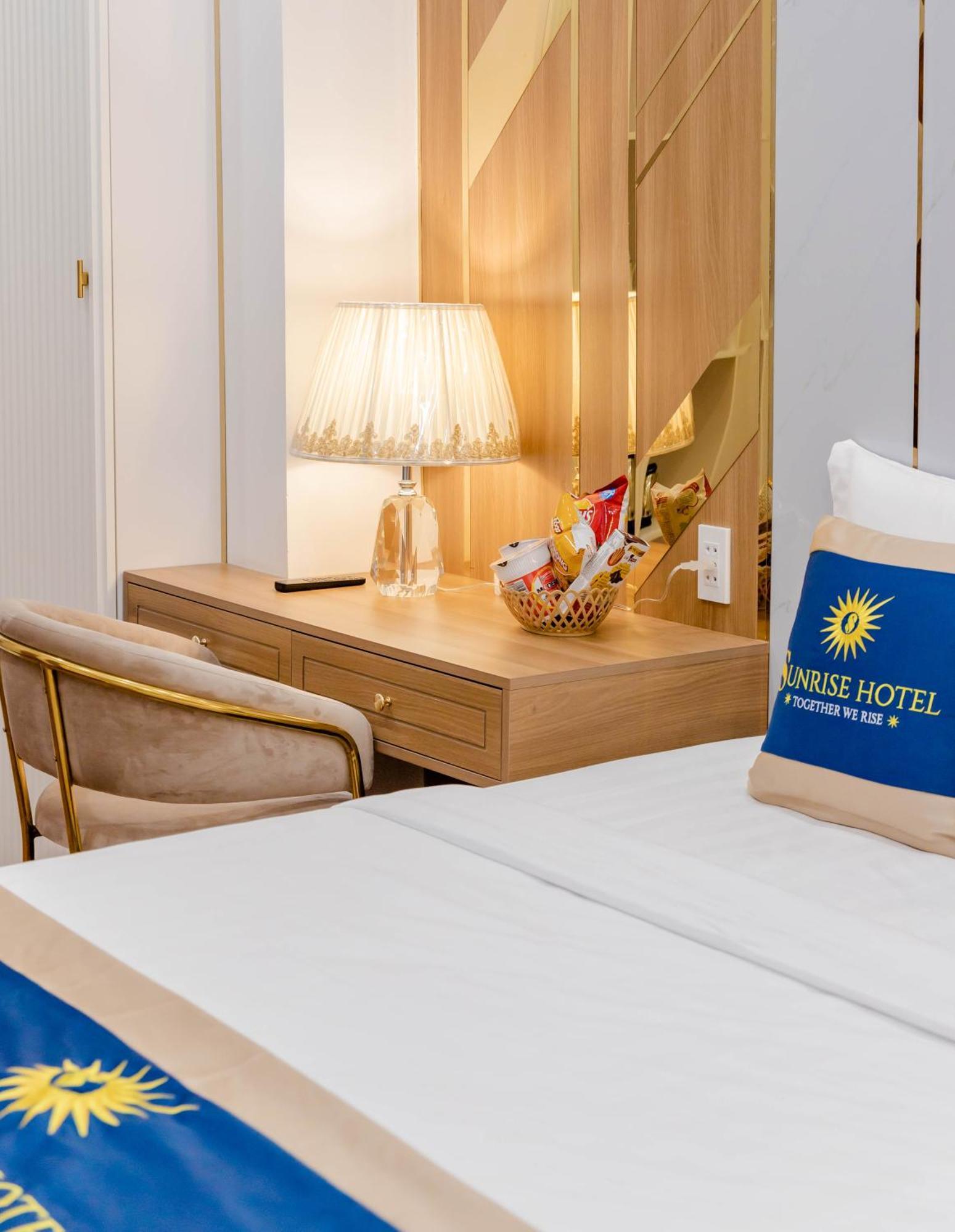 Sunrise Hotel Bac Lieu ภายนอก รูปภาพ