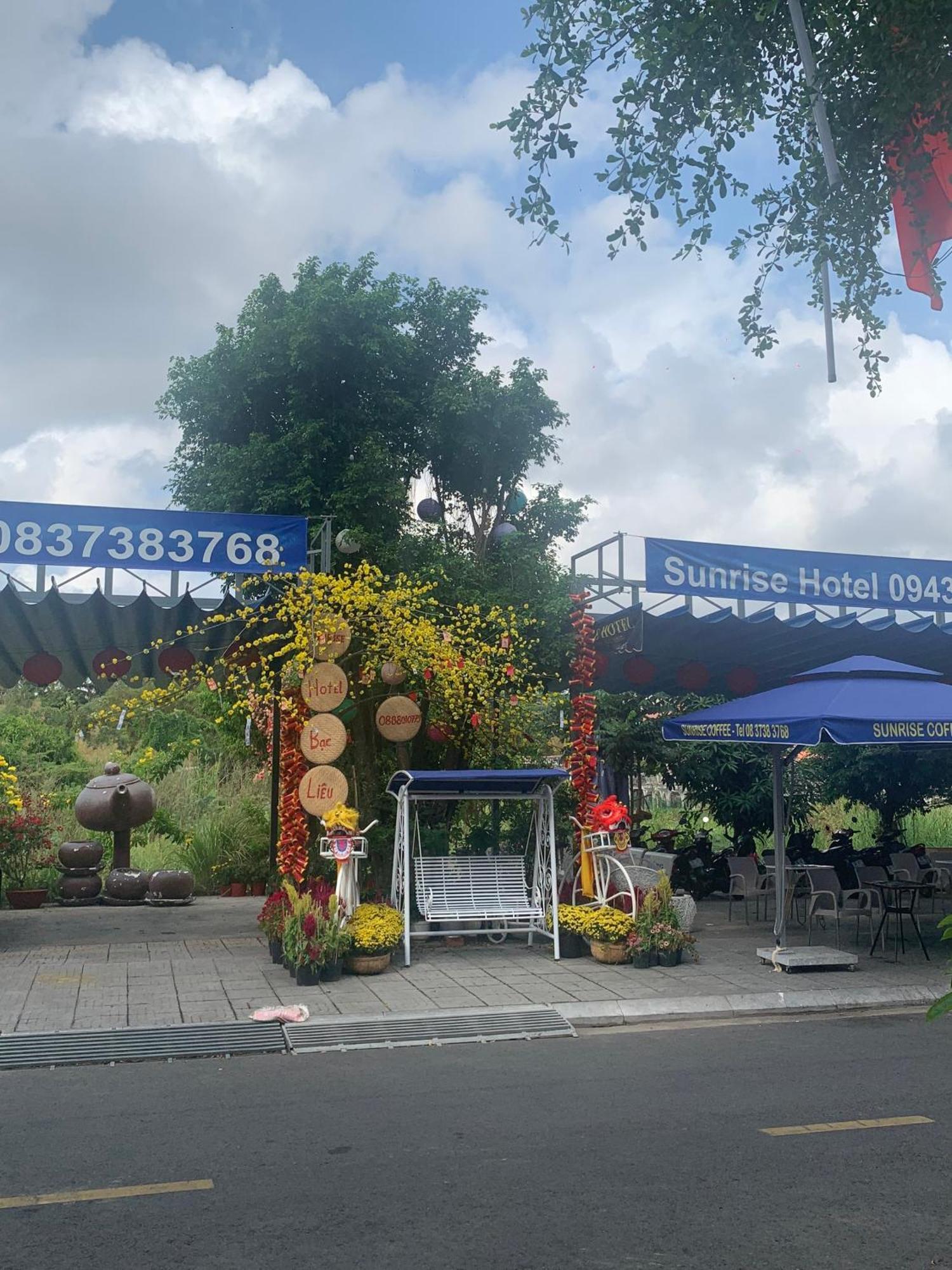Sunrise Hotel Bac Lieu ภายนอก รูปภาพ